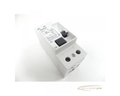 Siemens 5SM1311-6 16A 0,03A 2pol FI Schutzschalter 30mA - Bild 1