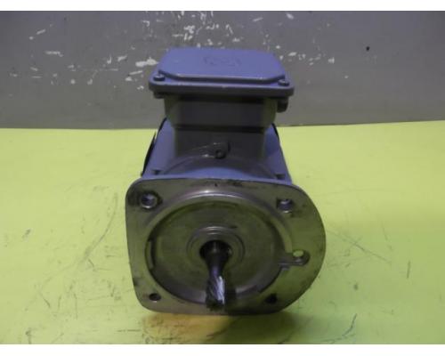 Elektromotor 0,37 kW 1360 U/min von Nord – SK71L/4 - Bild 3