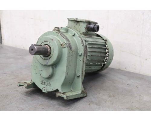 Getriebemotor 0,25 kW 20 U/min von VEM – Z2 KRA 80,2/6 - Bild 1