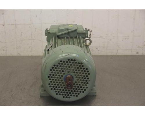 Elektromotor 3,0 kW 930 U/min von VEM – SH 112,3/6 - Bild 3