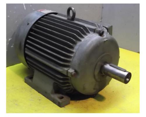 Elektromotor 1,7/7 kW 720/1450 U/min von Emod – La132M-8/4 - Bild 2