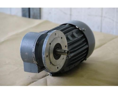 Getriebemotor 0,25 kW 205 U/min von WEG – ODG 714 - Bild 1