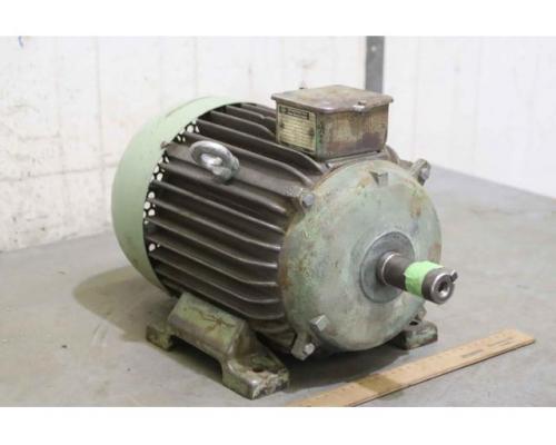 Elektromotor 2,2 kW 940 U/min von VEM – KR 112, 2/6./S - Bild 2