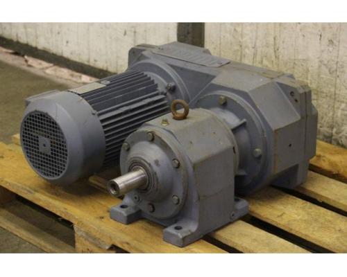 regelbarer Getriebemotor 5,5 kW 15-108 U/min von SEW EURODRIVE – R73 VU31 DV132S4 - Bild 1