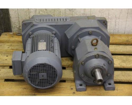 regelbarer Getriebemotor 5,5 kW 15-108 U/min von SEW EURODRIVE – R73 VU31 DV132S4 - Bild 3