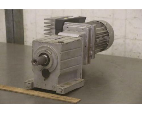 Getriebemotor 0,12 kW 8 U/min von Lenze – GST05-3E VBR 063C12 - Bild 1