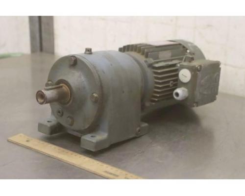 Getriebemotor 0,55 kW 112 U/min von SEW Vector – R40 DT80K-4 - Bild 1