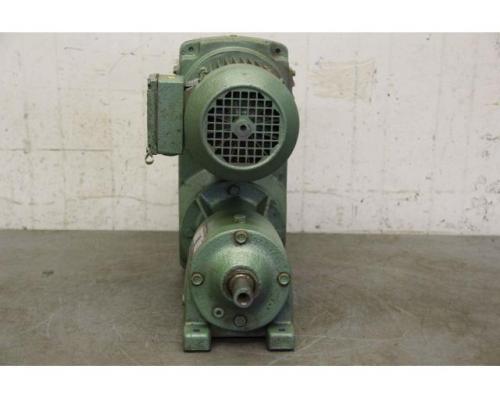 regelbarer Getriebemotor 0,75 kW 26-147 U/min von SEW Eurodrive – R40-VU1 DFT80N-4 - Bild 3