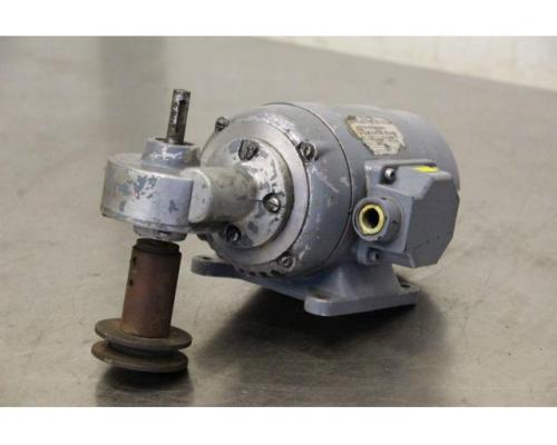 Getriebemotor 200 V 0,15 A von Ruhrgetriebe – NDK 8760 - Bild 1