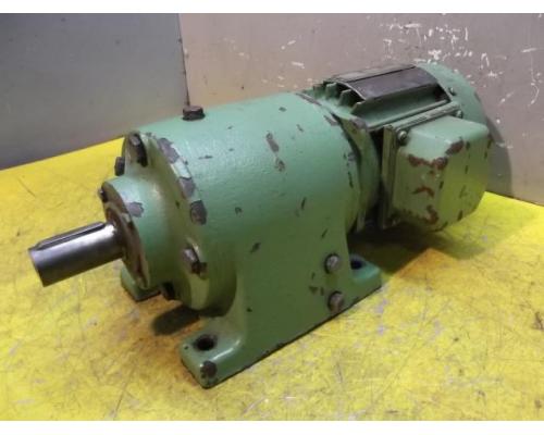 Getriebemotor 0,073/0,13 kW 25,5/51 U/min von SEW Eurodrive – R53VD23-84 - Bild 1