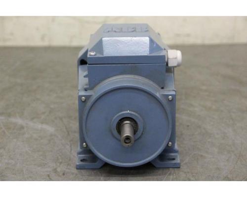 Elektromotor 0,18 kW 1360 U/min von ABB – M2VA63B-4 - Bild 3