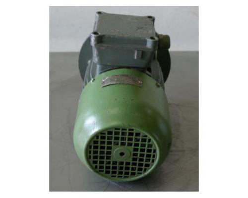 Elektromotor 0,75 kW 1390 U/min von HEW – RF80L/4-B12V - Bild 3