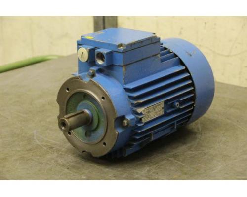 Elektromotor 3,0 kW 2850 U/min von Henneke – 4AP100L-2AA - Bild 1