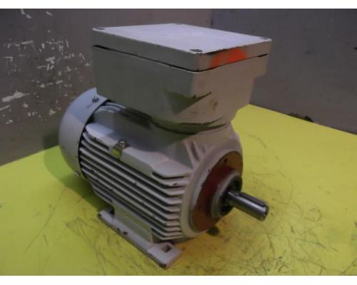 Elektromotor 0,55 kW 1410 U/min von HEW – DExF 80K/4K - Bild 2