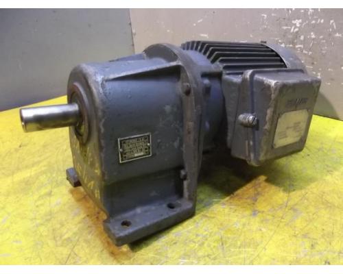 Getriebemotor 0,8/1 kW 114/228 U/min von Bauer – DKP8420/200IX - Bild 1