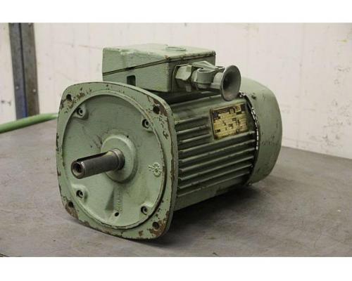 Elektromotor 1,8 kW 705 U/min von VEM – KMR 112M8 A - Bild 1