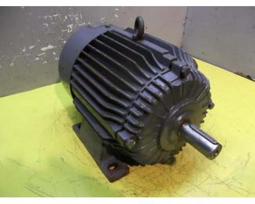 Elektromotor 2,2 kW 955 U/min von Bauknecht – R4,6-72 - Bild 2