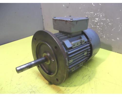 Elektromotor 1,1 kW 2850 U/min von Brook Crompton – D80BD - Bild 1