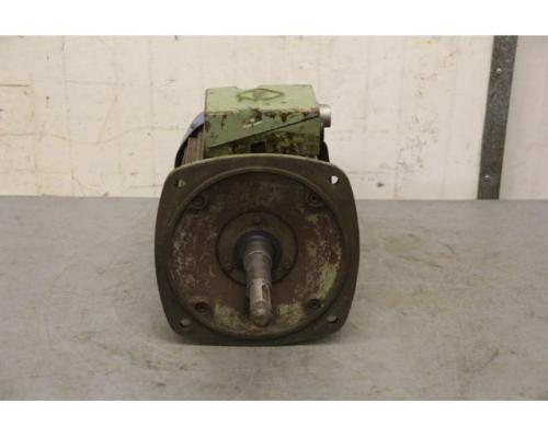 Elektromotor 7,5 kW 2860 U/min von VEM – KMR112.M2 - Bild 3