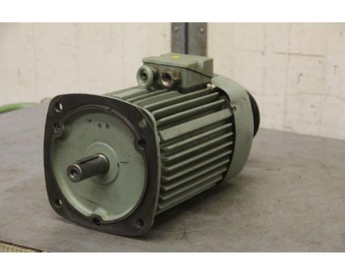 Elektromotor 2,5/1,5 kW 1420/2930 U/min von VEM – KMER112M4-2-5018 - Bild 1