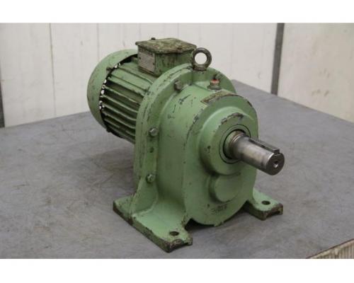 Getriebemotor 0,8 kW 63 U/min von VEM – Z3KR90,1/4 - Bild 2