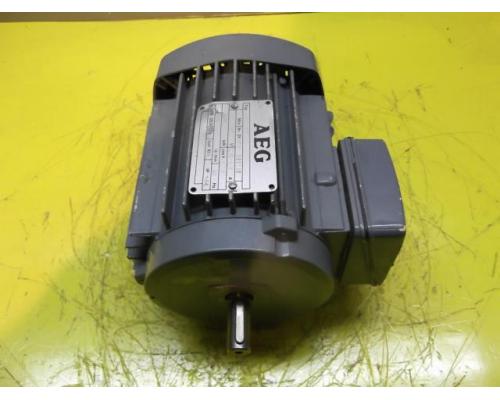 Elektromotor 0,55 kW 2840 U/min von AEG – CAM71NX2 - Bild 3