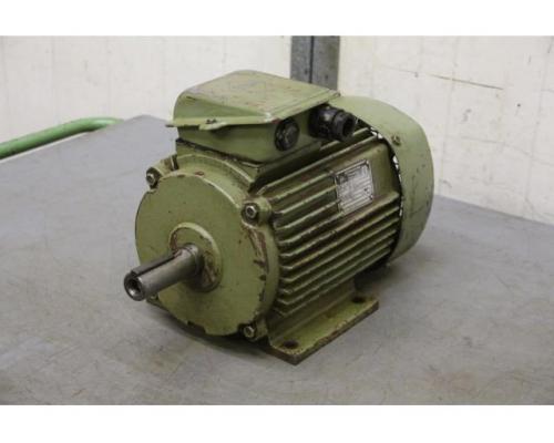 Elektromotor 2,2 kW 705 U/min von VEM – KMR112M8A - Bild 5