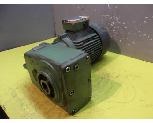 Getriebemotor 1,5 kW 120 U/min von Nord – SK1282A-90 L/4 - Bild 1