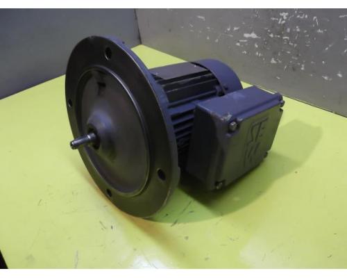 Elektromotor 0,22/0,4 kW 670/1400 U/min von SEW Eurodrive – R83eDT80N8/4 - Bild 1