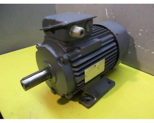 Elektromotor 3 kW 950 U/min von VEM – K11R132S6 - Bild 1