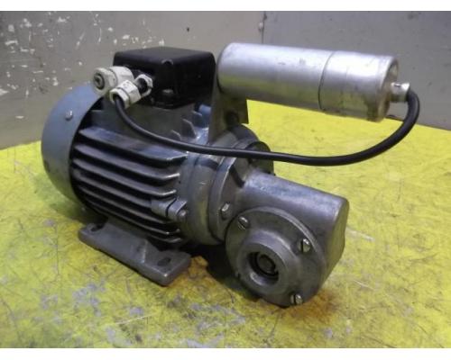 Getriebemotor 0,18 kW 153 U/min 220V von WEG – OCG632 - Bild 2