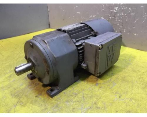 Getriebemotor 0,37 kW 128 U/min von SEW Eurodrive – R32DT71D4BN05 - Bild 1