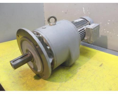 Getriebemotor 0,75 kW 30 U/min von SEW Eurodrive – RF70DT80N-4 - Bild 1