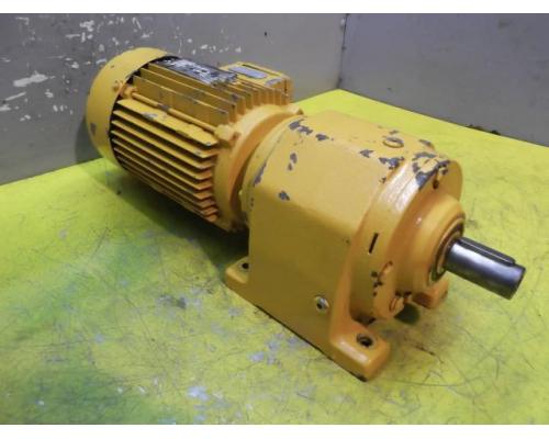 Getriebemotor 0,55 kW 62 U/min von SEW EURODRIVE – R43DT80K4 - Bild 2