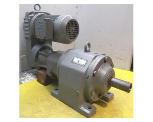 regelbarer Getriebemotor 0,37 kW 1,2-6 U/min von SEW Eurodrive – R72-43-V01 - Bild 1