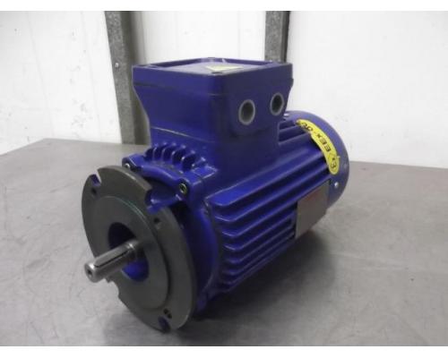 Elektromotor 0,75 kW 1400 U/min von Cemp – IEEH80B4 - Bild 1