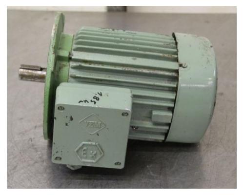 Elektromotor 1,85 kW 2845 U/min von VEM – KMERB90L2/288 - Bild 2