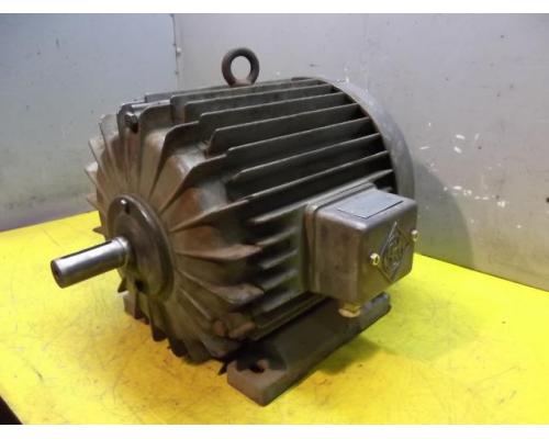 Elektromotor 3,7 kW 950 U/min von Helin – DKH15a-6 - Bild 1