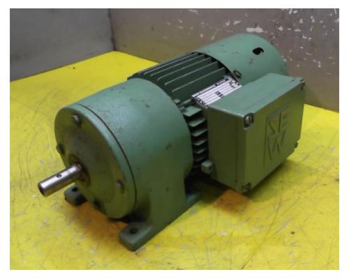 Getriebemotor 0,15 kW 42 U/min von SEW EURODRIVE – R30DT71C6B - Bild 1