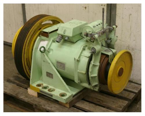 Getriebemotor 22 kW 59,4 U/min von Flender – LUGA-160LD-04Y - Bild 1