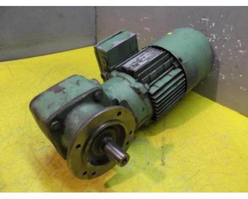 Getriebemotor 0,15 kW 10 U/min von SEW EURODRIVE – SF30DT71D-88A/TF - Bild 1