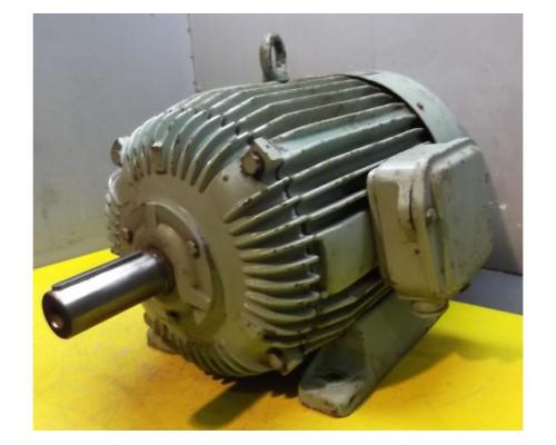 Elektromotor 4/16 kW 740/1470 U/min von BEN – KDY180M-8/4 - Bild 1