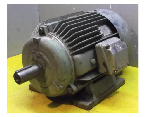 Elektromotor 4 kW 960 U/min von E P – ASI132M38-8 - Bild 1