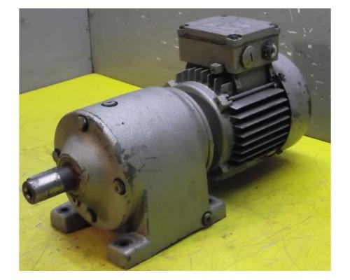 Getriebemotor 0,37 kW 113 U/min von SEW Eurodrive – R40DT71D4 - Bild 1