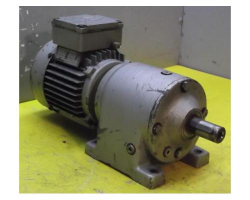 Getriebemotor 0,37 kW 113 U/min von SEW Eurodrive – R40DT71D4 - Bild 2