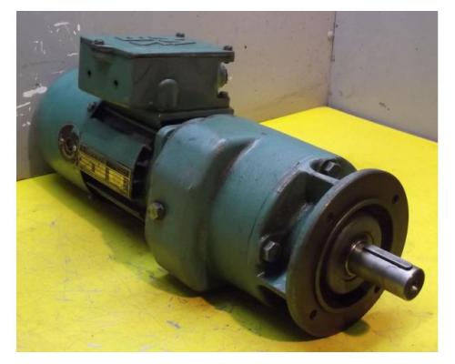 Getriebemotor 0,37 kW 46 U/min von SEW – RF53VD22-4M - Bild 2