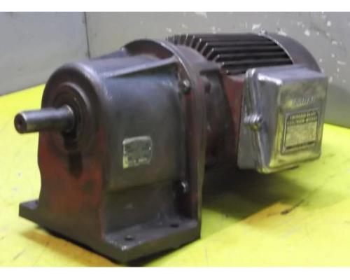 Getriebemotor 0,75 kW 14,5 U/min von BAUER – DK8120/200 - Bild 1