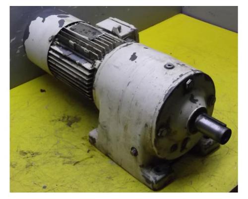 Getriebemotor 0,75 kW 40 U/min von SEW Eurodrive – R60DT80K2BGHRZ - Bild 2