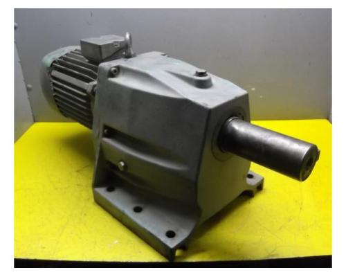 Getriebemotor 0,9/1,5 kW 16/31,5 U/min von VEM – ZG4KMRB100S8-4 - Bild 2