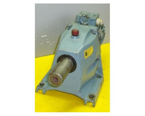 Getriebemotor 0,75 kW 100 U/min von VEB – ZG3KMRB80K6 - Bild 1